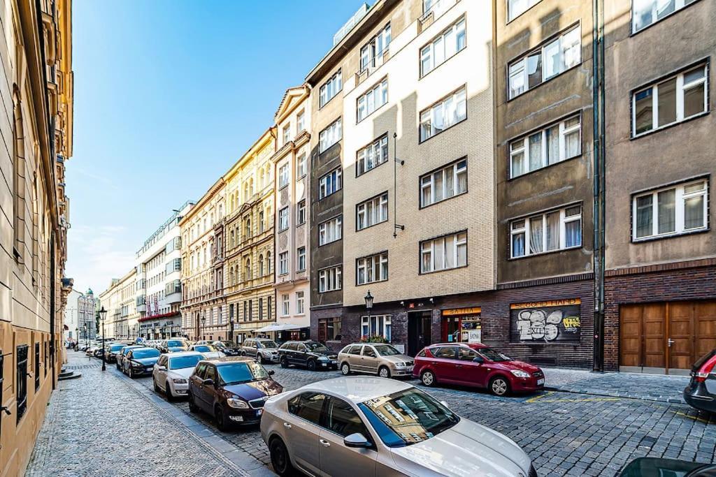 Cozy Old Town Stay - 1-Bedroom Apartment Prague Luaran gambar